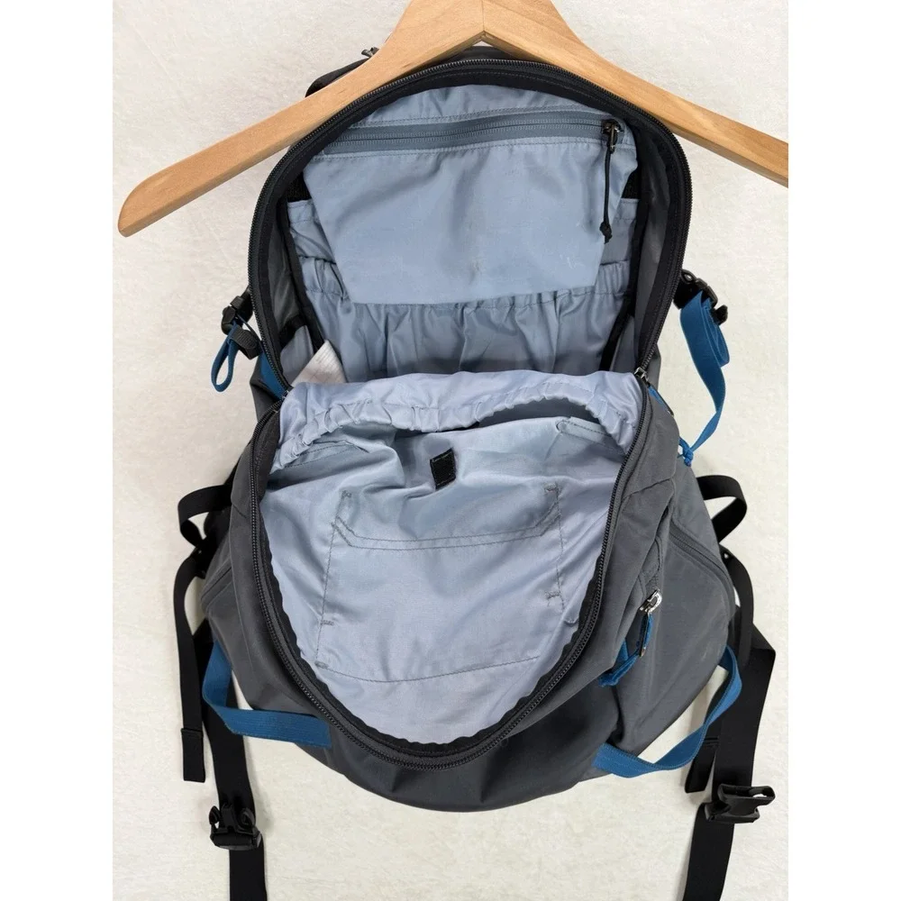 Arc'teryx Backpack Quintic 20L Hiking Outdoors Ski Pockets Straps Gray